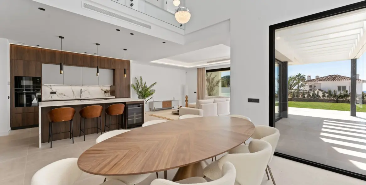 Sale of detached villa in Mijas 2