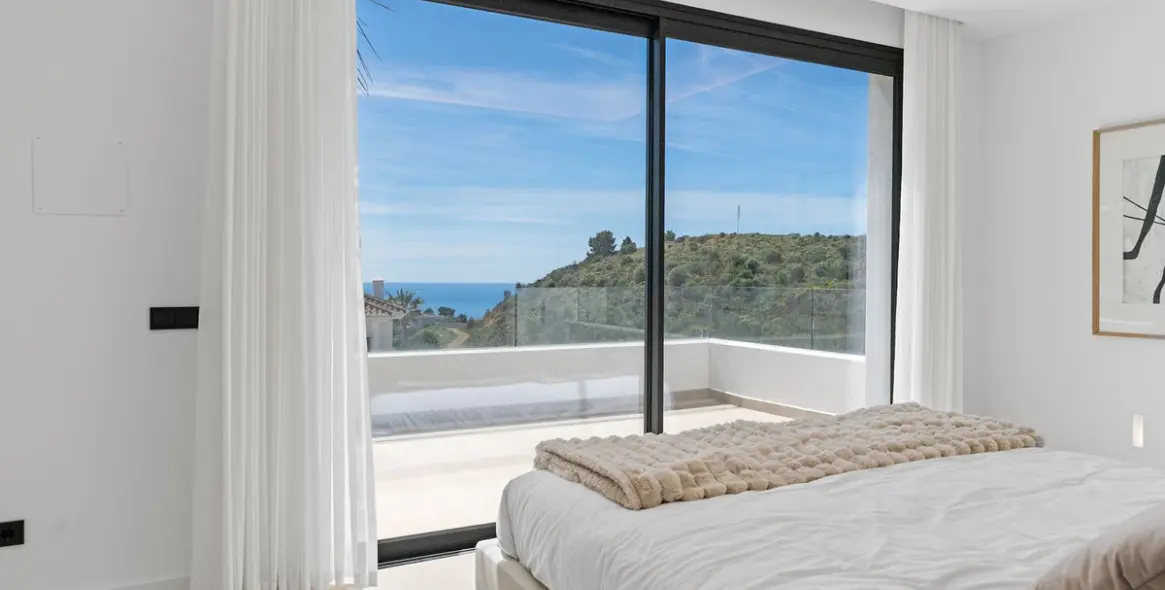 Sale of detached villa in Mijas 3