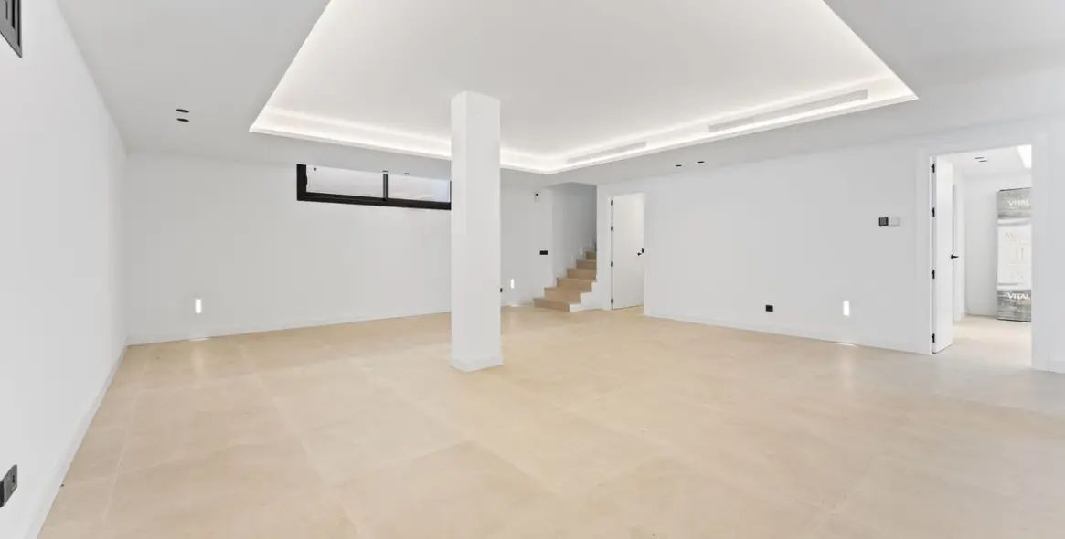 Sale of detached villa in Mijas 16