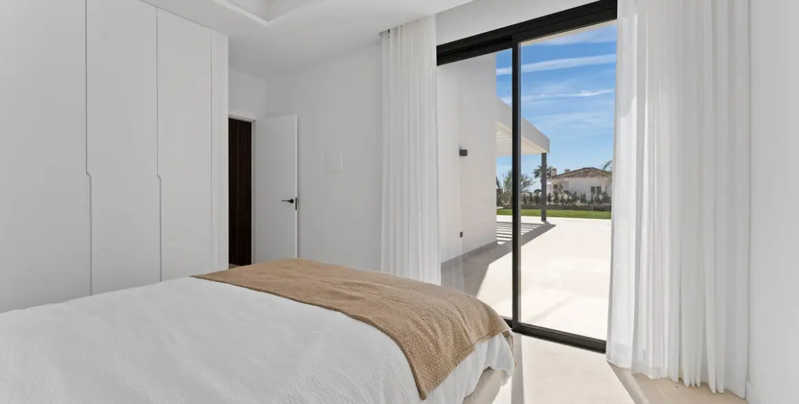 Sale of detached villa in Mijas 39