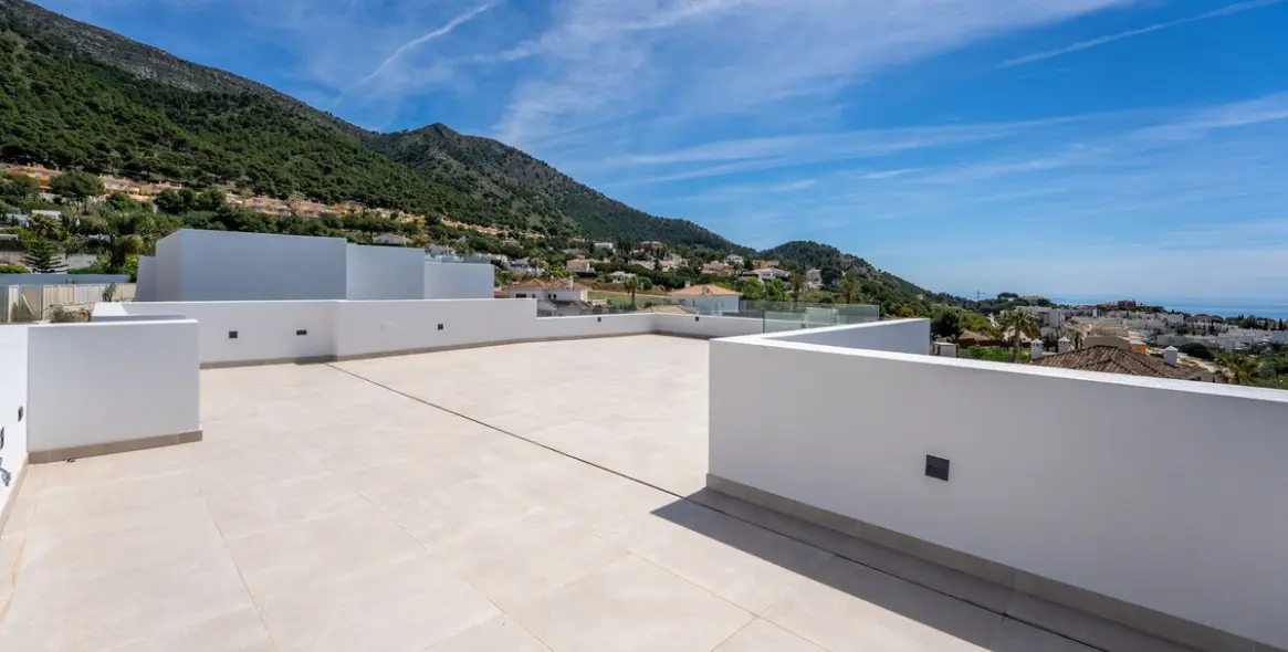 Sale of detached villa in Mijas 67