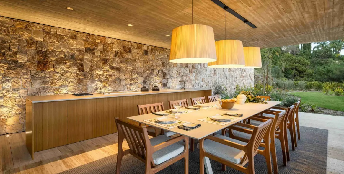 Sale of detached villa in El Madroñal 7