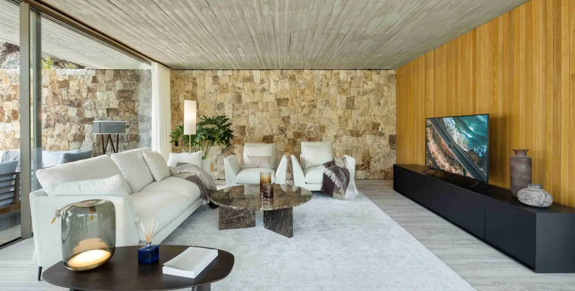 Sale of detached villa in El Madroñal 19