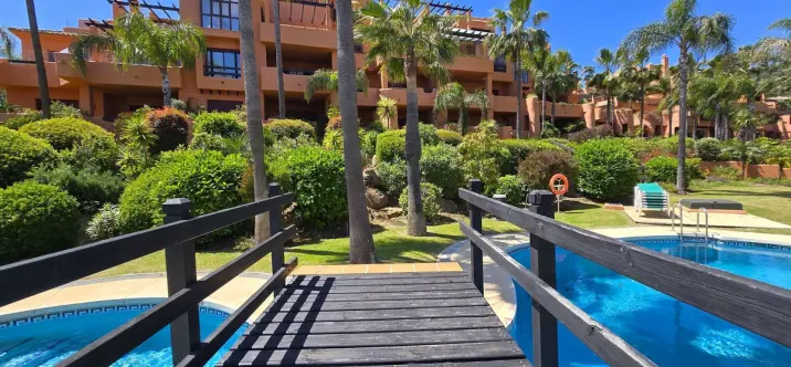 Продажа апартаментов на среднем этаже в La Mairena 0