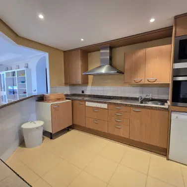 Продажа апартаментов на среднем этаже в La Mairena