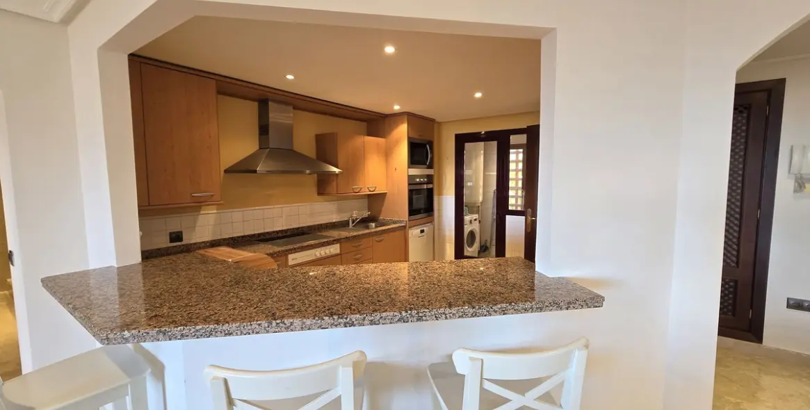 Продажа апартаментов на среднем этаже в La Mairena 12