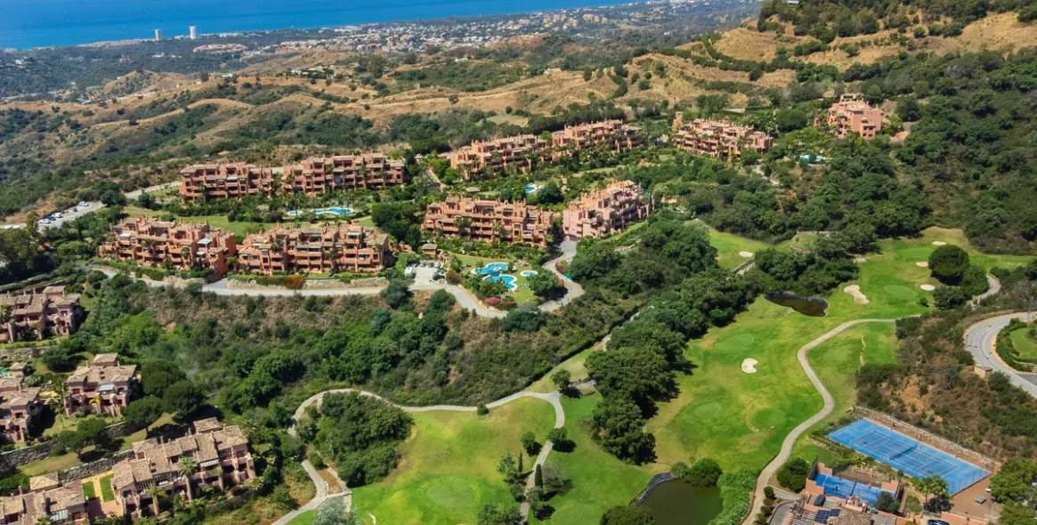 Продажа апартаментов на среднем этаже в La Mairena 26