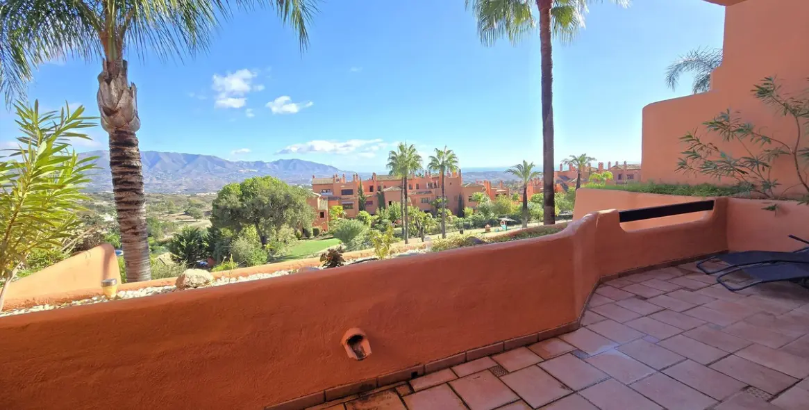 Продажа апартаментов на среднем этаже в La Mairena 35