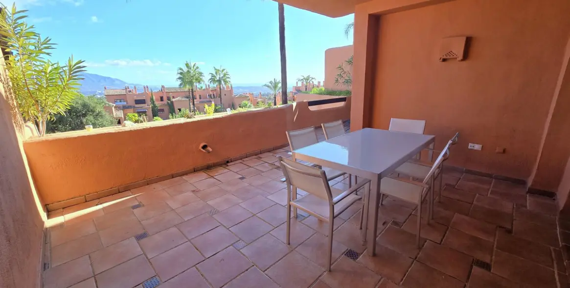 Продажа апартаментов на среднем этаже в La Mairena 38