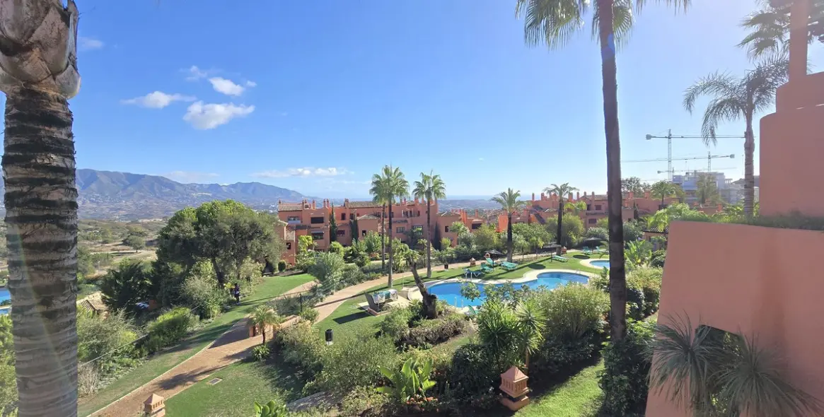 Продажа апартаментов на среднем этаже в La Mairena 39