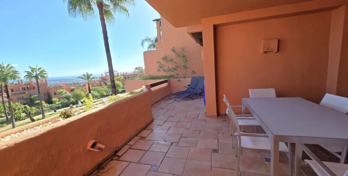 Продажа апартаментов на среднем этаже в La Mairena 40