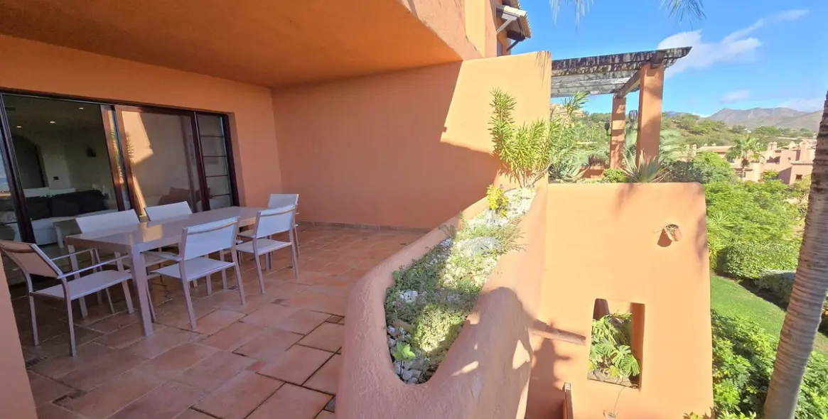 Продажа апартаментов на среднем этаже в La Mairena 48