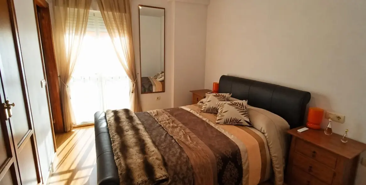 Продажа апартаментов на среднем этаже в Málaga Centro 5