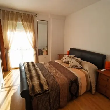 Продажа апартаментов на среднем этаже в Málaga Centro