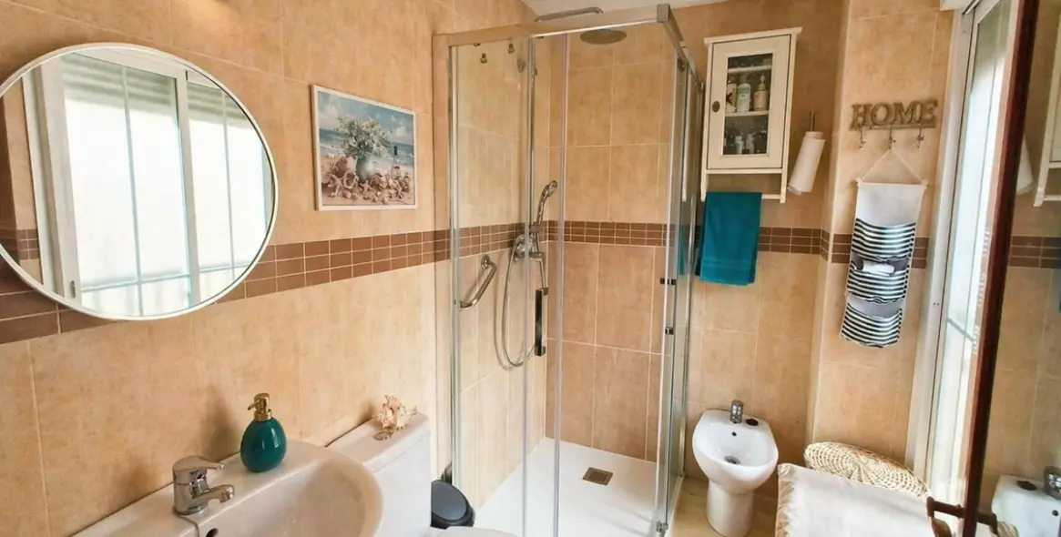 Продажа апартаментов на среднем этаже в Málaga Centro 6