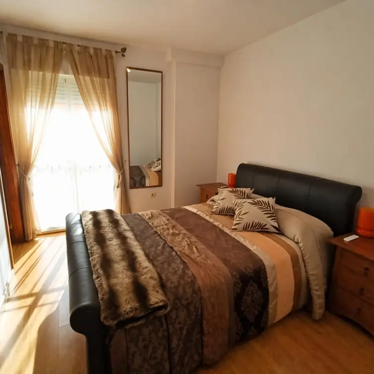 Продажа апартаментов на среднем этаже в Málaga Centro