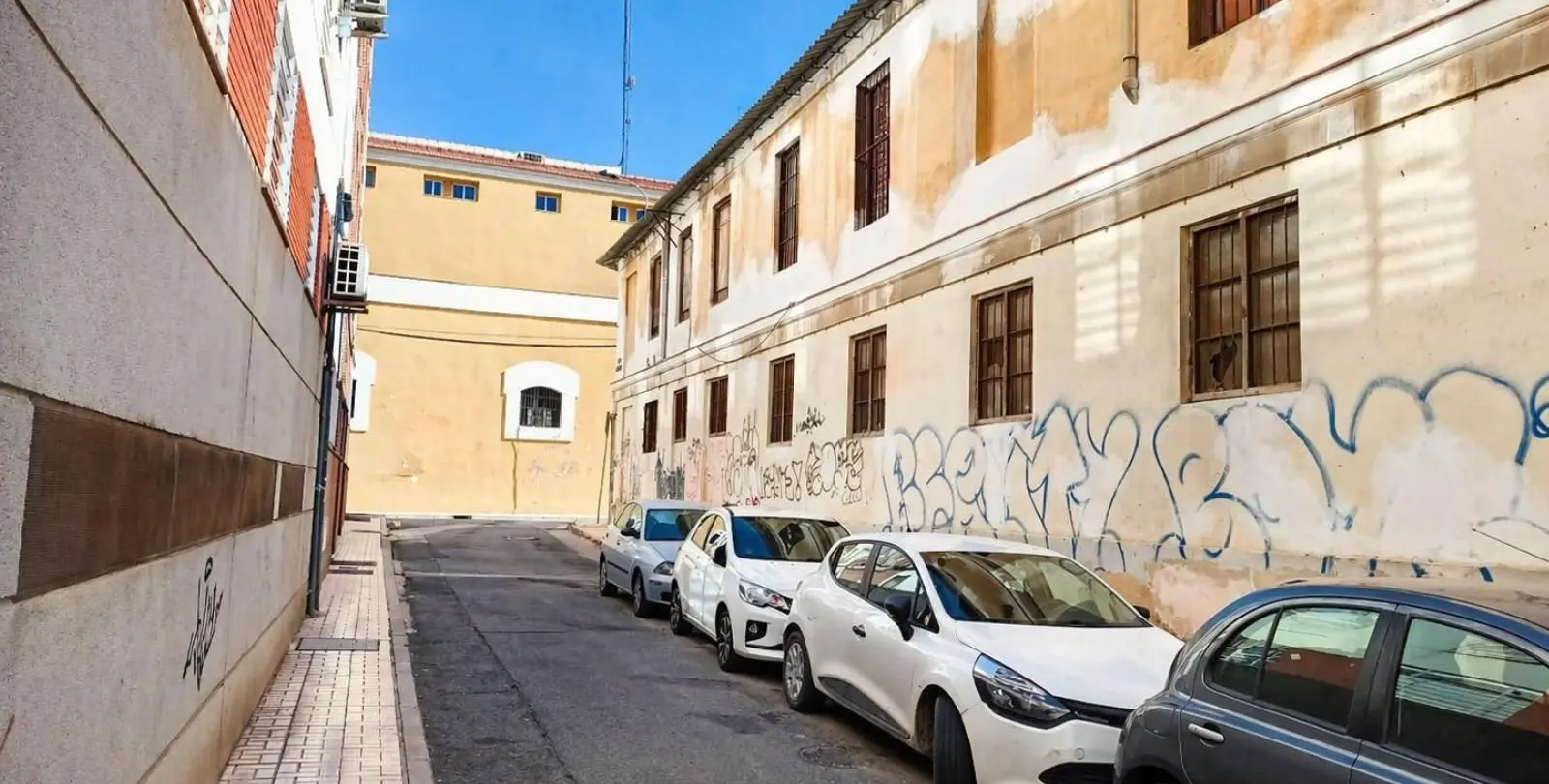 Продажа апартаментов на среднем этаже в Málaga Centro 10