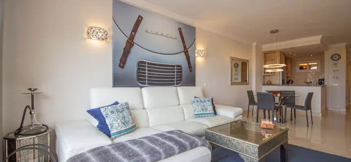 Venta de apartamento en planta media en Elviria 4