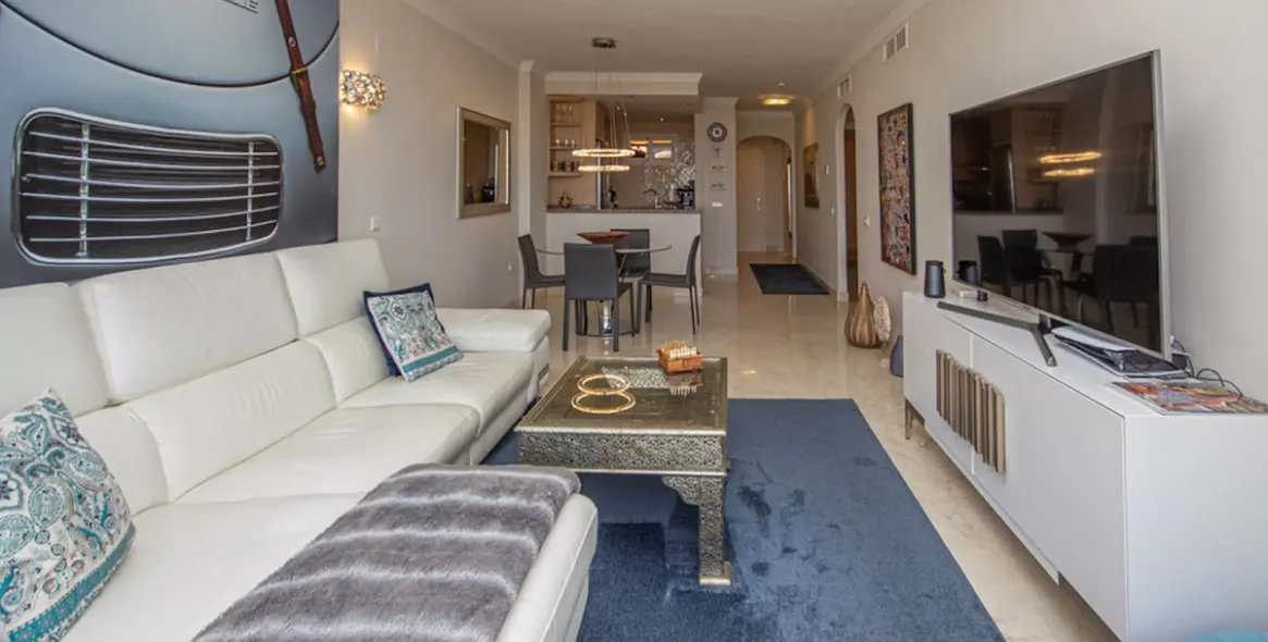 Venta de apartamento en planta media en Elviria 7