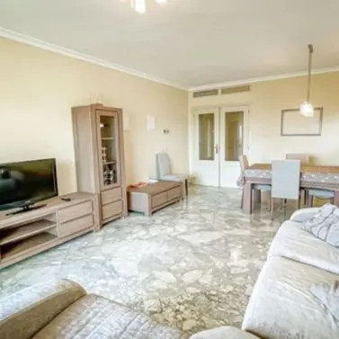 Sale of middle floor apartment in Mijas Costa