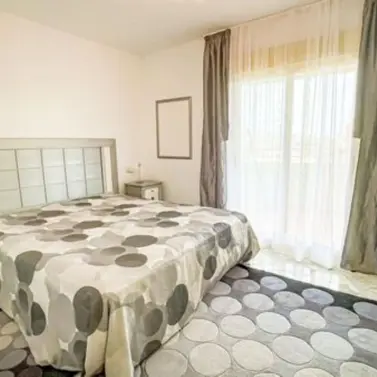 Sale of middle floor apartment in Mijas Costa