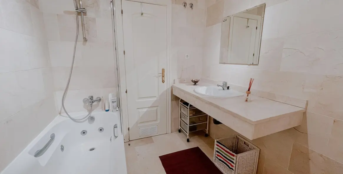 Sale of penthouse in Mijas Costa 12