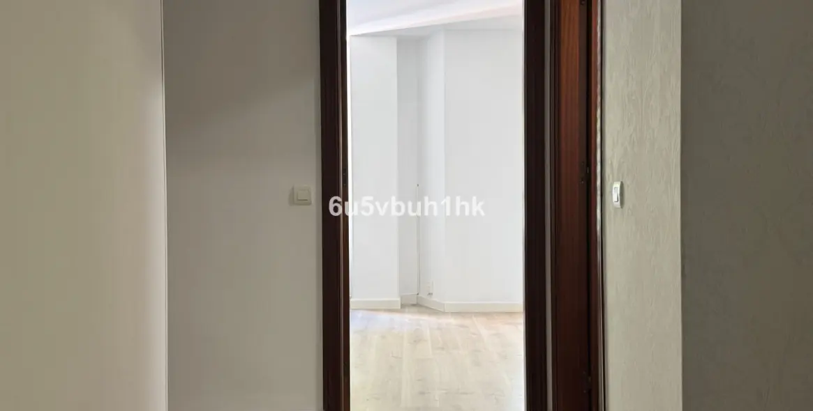 Продажа апартаментов на первом этаже в Malaga - Carretera de Cadiz 33