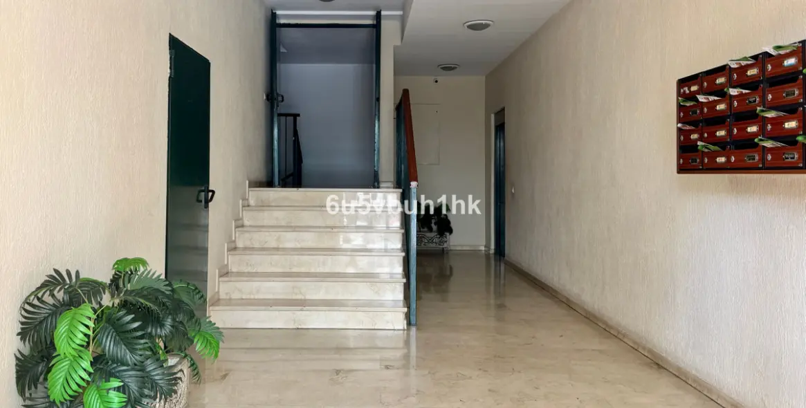 Продажа апартаментов на первом этаже в Malaga - Carretera de Cadiz 34