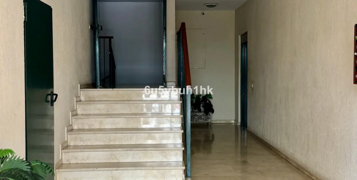 Продажа апартаментов на первом этаже в Malaga - Carretera de Cadiz 41