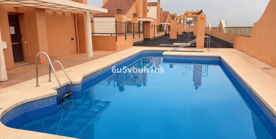Продажа апартаментов на первом этаже в Malaga - Carretera de Cadiz 49