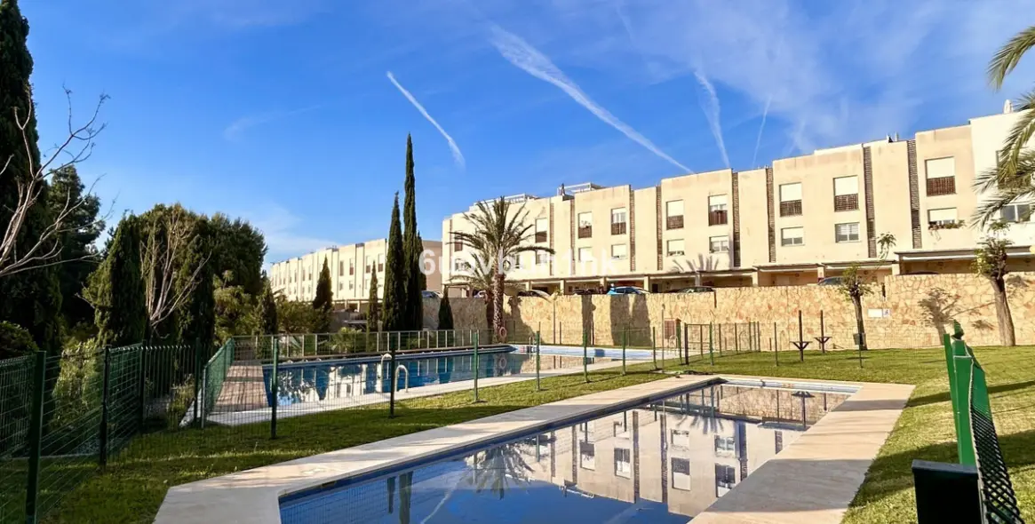 Sale of townhouse in Mijas Costa 32