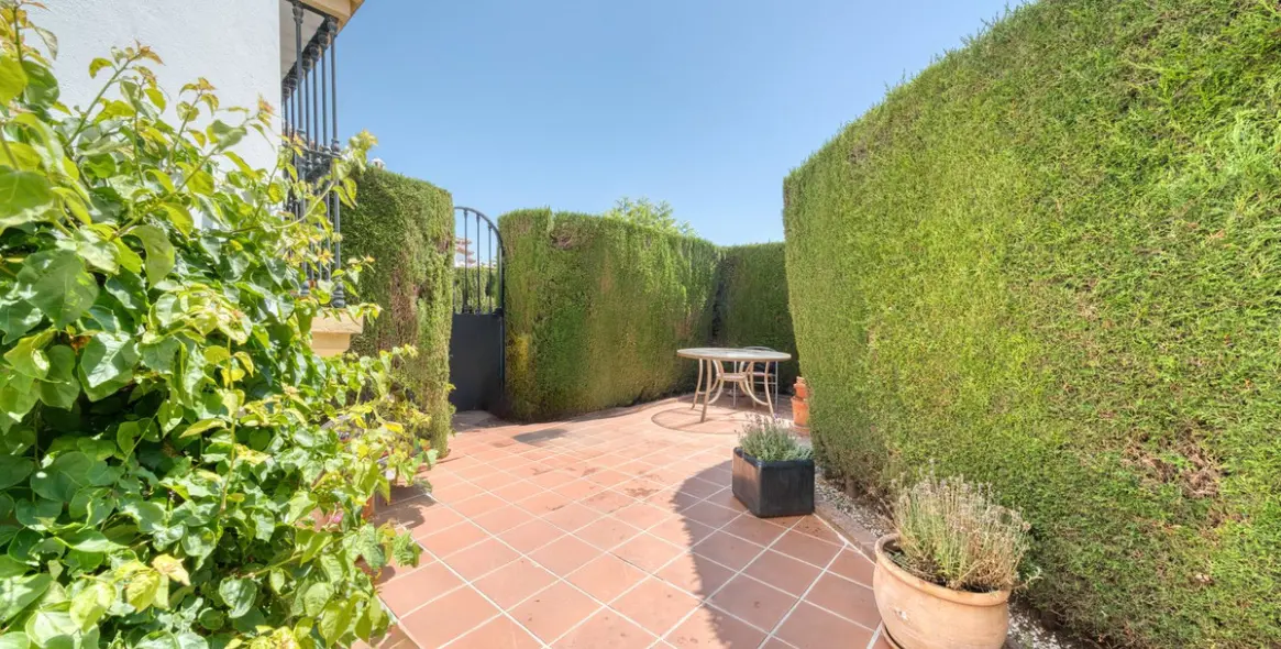 Sale of townhouse in Bel Air 12