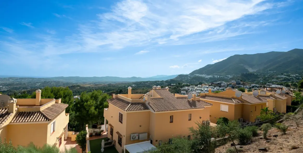 Sale of semi-detached house in Mijas 38