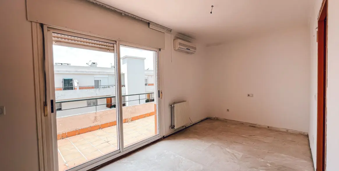 Sale of penthouse in Guadalmina Alta 22