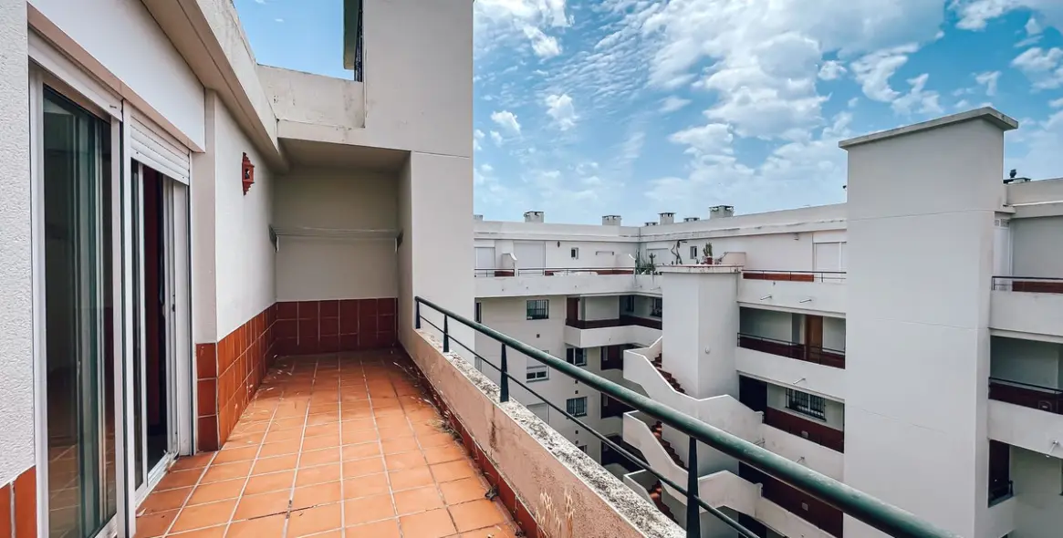 Sale of penthouse in Guadalmina Alta 25