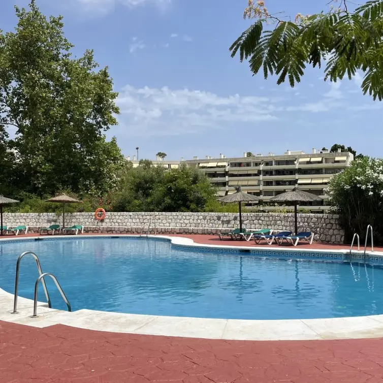 Sale of penthouse in Guadalmina Alta