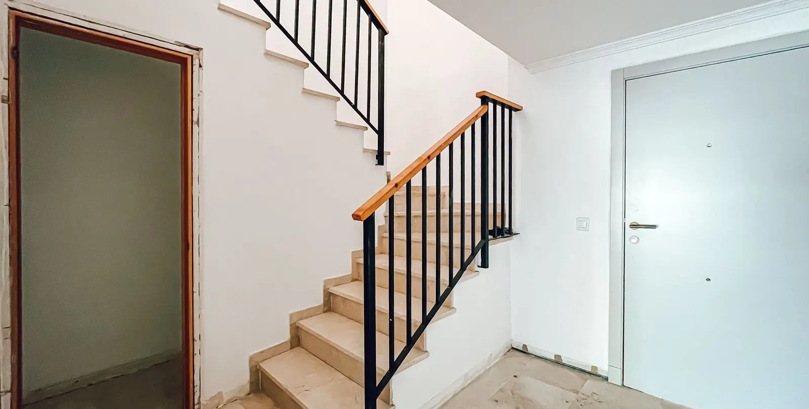 Sale of penthouse in Guadalmina Alta 18