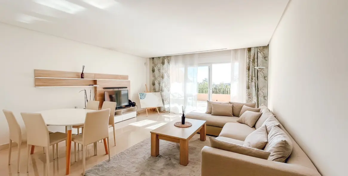 Sale of middle floor apartment in Marbella 5