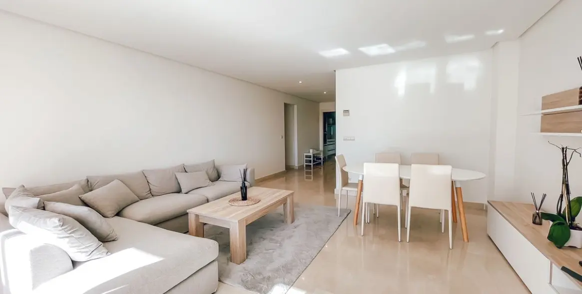 Sale of middle floor apartment in Marbella 8