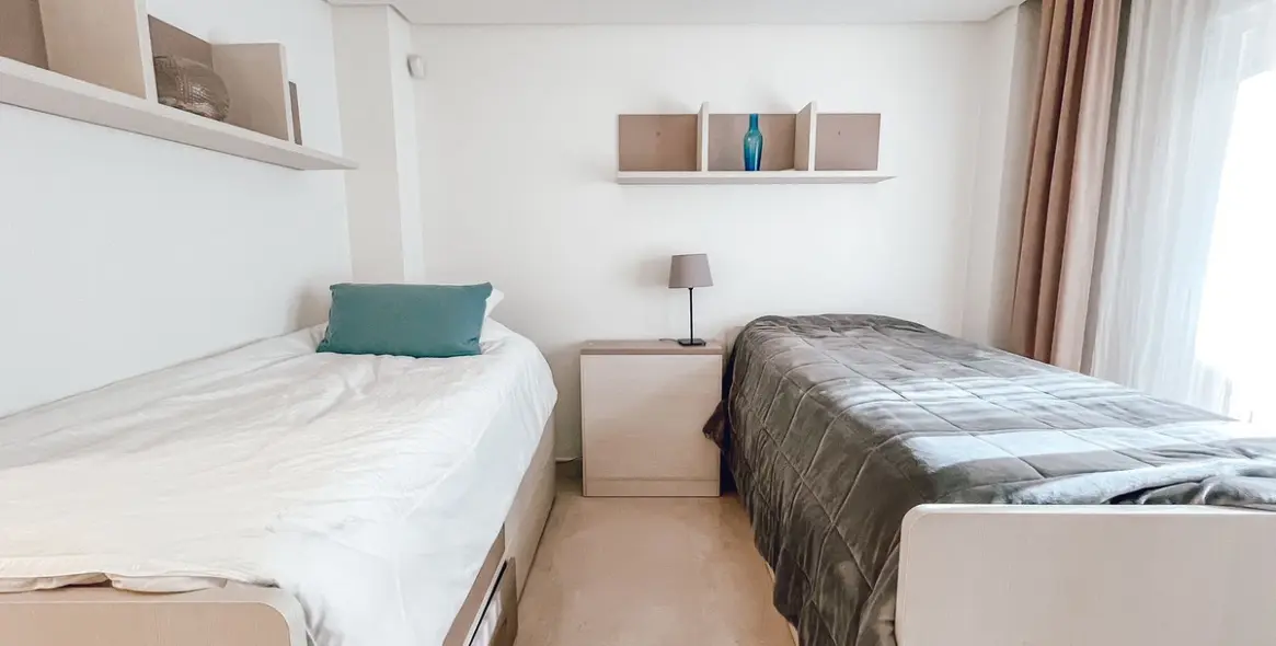 Sale of middle floor apartment in Marbella 16