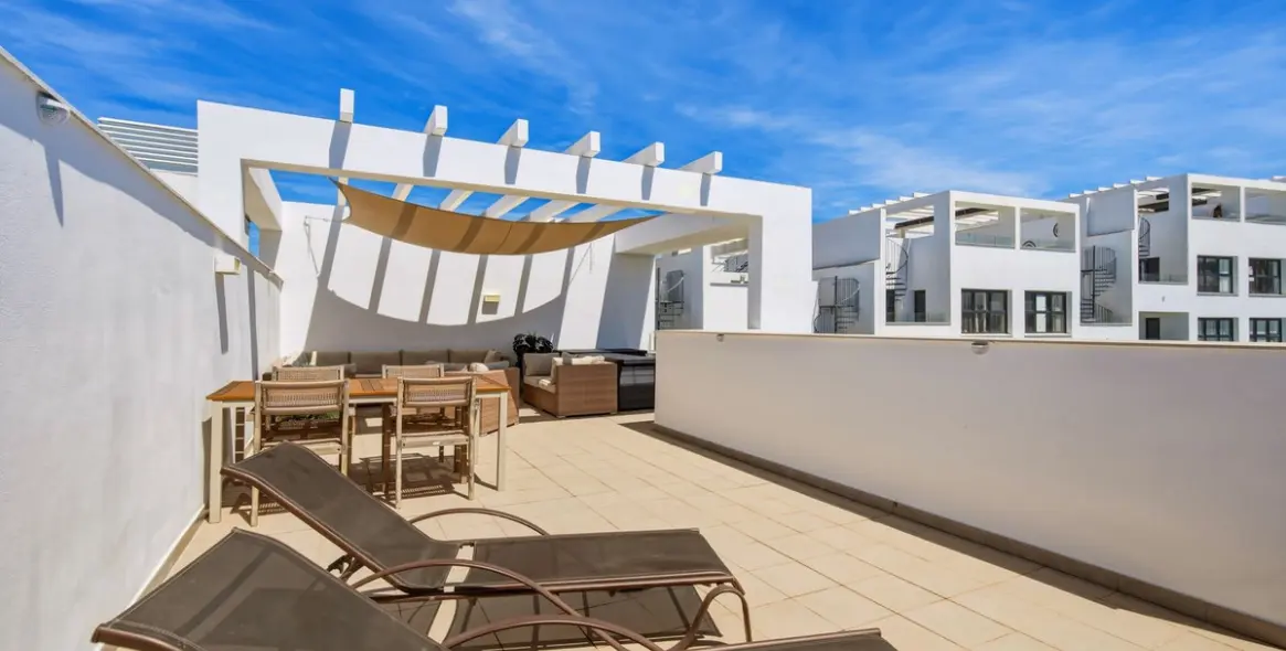 Продажа пентхауса в Estepona 4