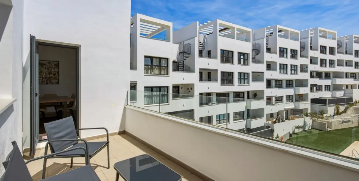 Продажа пентхауса в Estepona 12