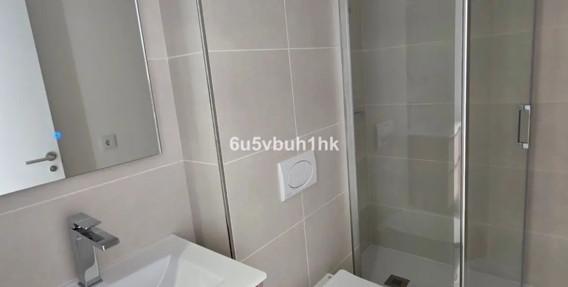 Продажа апартаментов на первом этаже в El Higueron 10