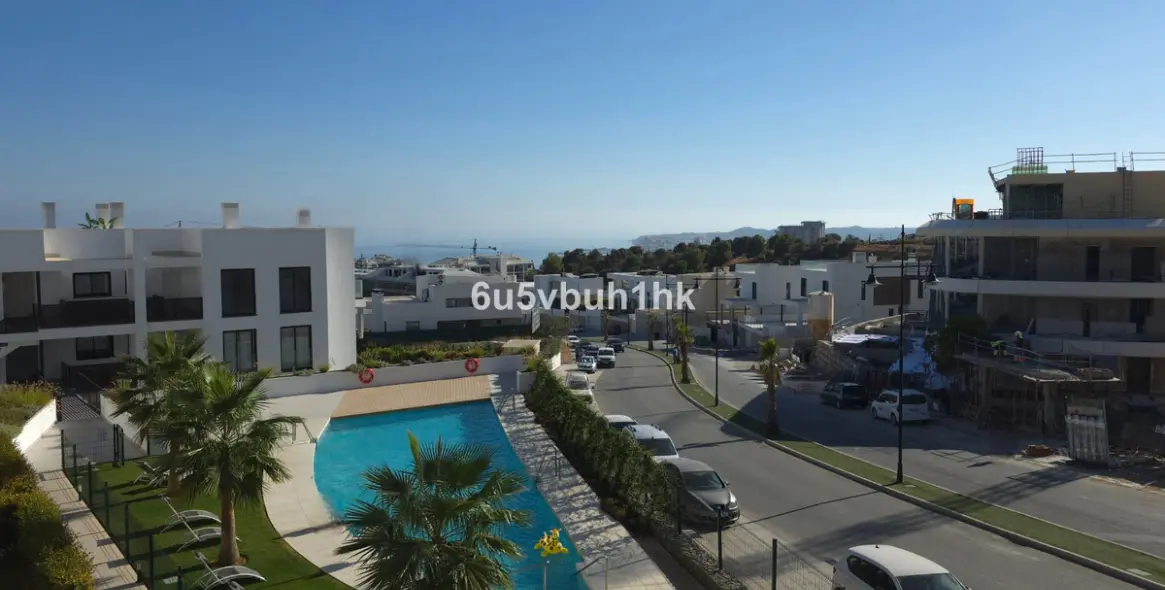 Продажа апартаментов на первом этаже в El Higueron 22