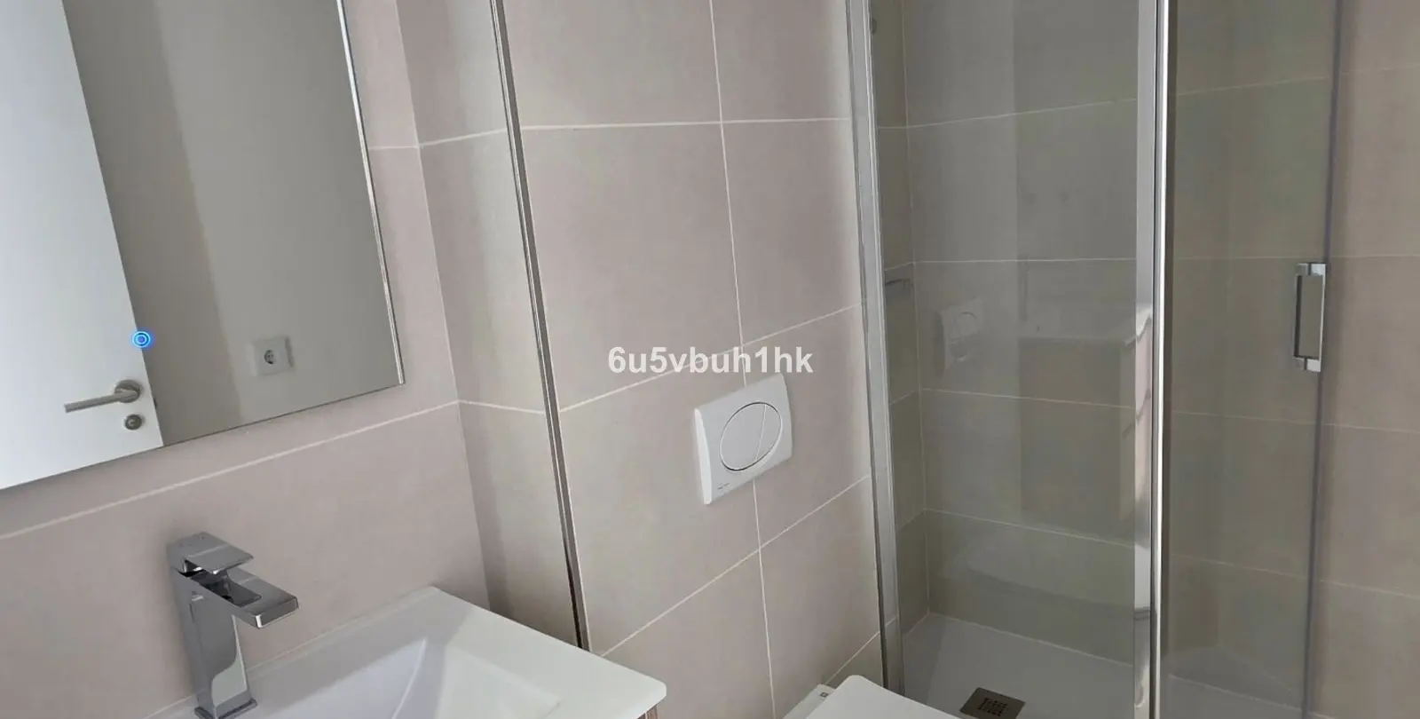 Sale of ground floor apartment in Fuengirola 10