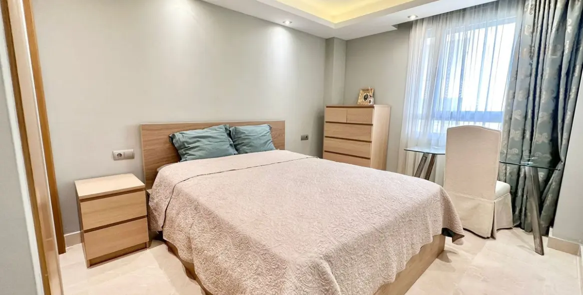 Venta de apartamento en planta media en San Pedro de Alcántara 4