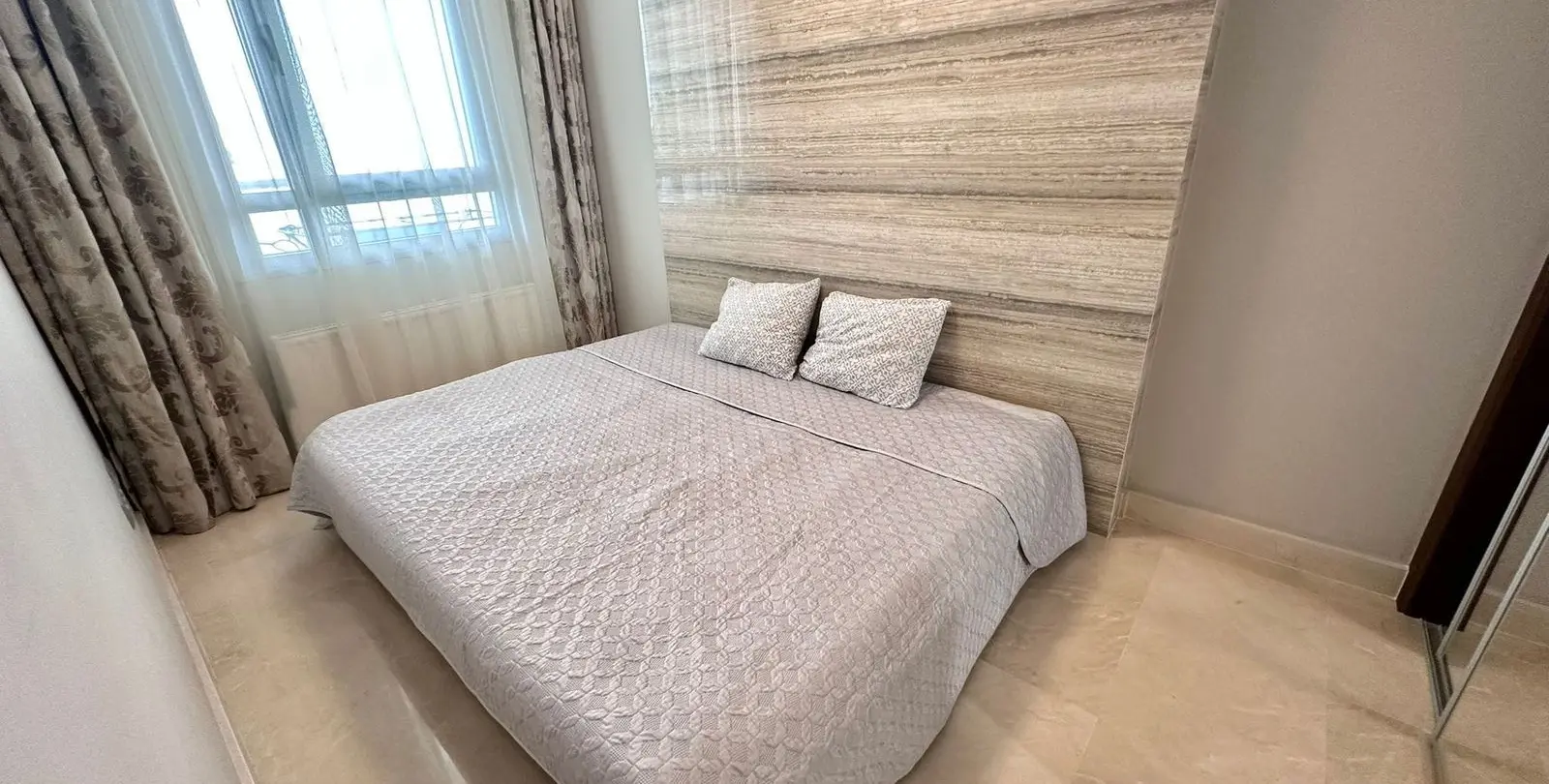 Sale of middle floor apartment in San Pedro de Alcántara 10