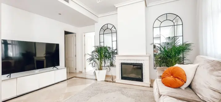 Venta de apartamento en planta baja en Puerto Banús 0