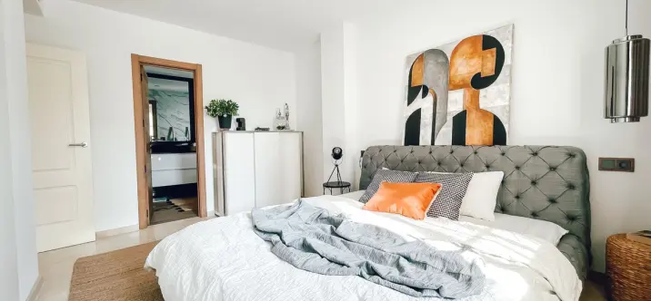 Venta de apartamento en planta baja en Puerto Banús 3