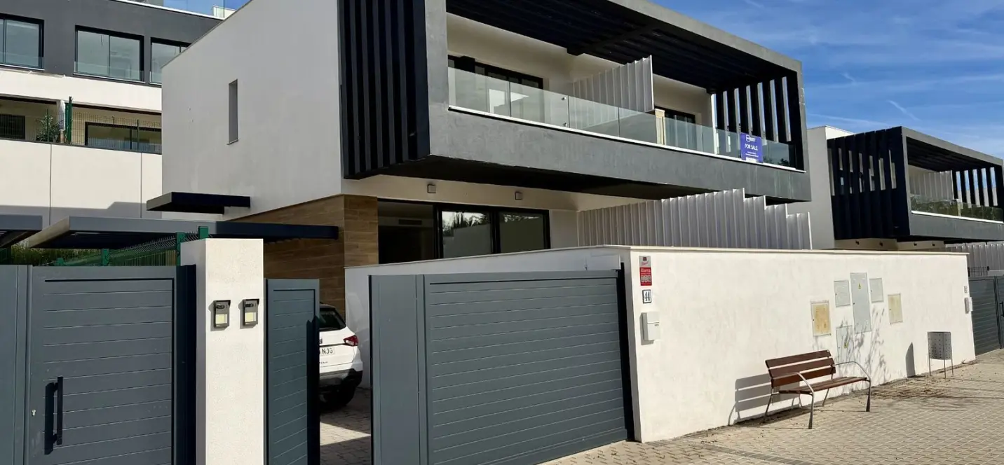 Sale of semi-detached house in Atalaya 0